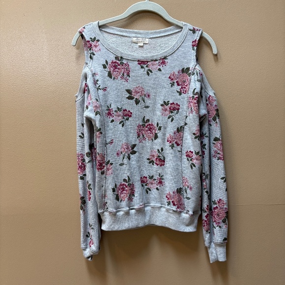 Ultra Flirt Tops - Ultra Flirt Long Sleeve Floral Cold ShoulderTop Size M Juniors